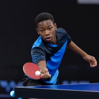 Gabrielius Camara bereikt kwartfinale WTT Youth Star Contender tafeltennis in Doha