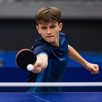 Ivan Kahn wint O19-titel in Vila Real na comeback